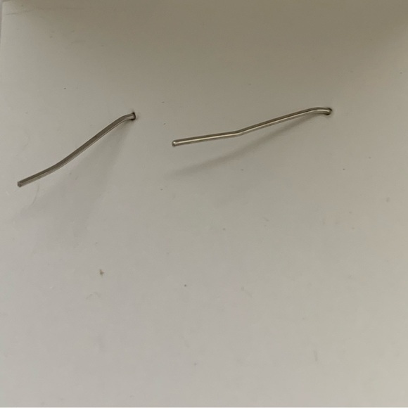 HANDMADE SILVERTONE TURQUOISE DANGLING PIERCED EARRINGS VINTAGE 2011 - Picture 5 of 5